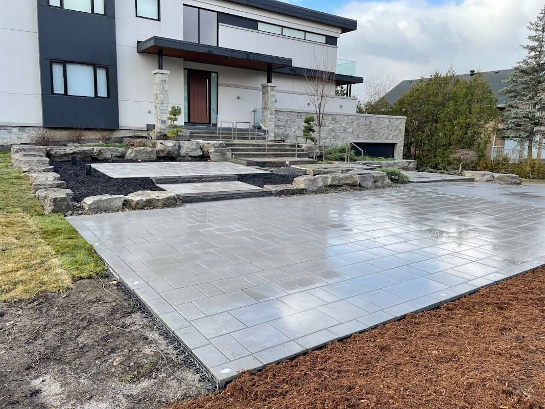 Armour Landscaping & Interlocking Richmond Hill