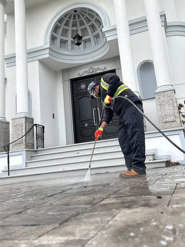 BEST Pressure Wash & Driveway Seal