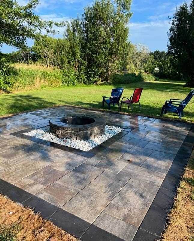 ERLAND CONSTRUCTION & LANDSCAPING