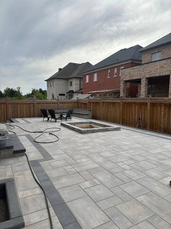HR Greenroots Landscaping