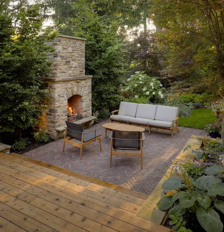 Lincoln Woods Landscapes Inc