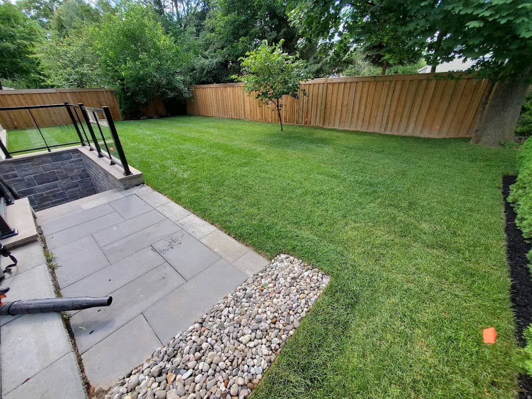 OAKLEAF Lawn & Landscape