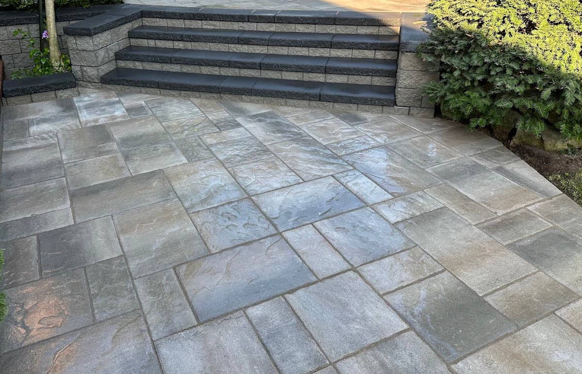 Signature Landscape Construction