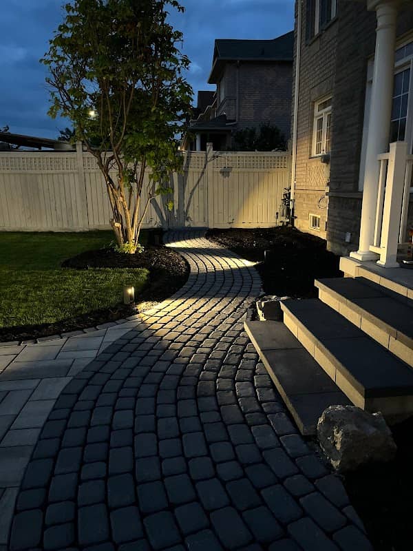 Toroz Contracting - Landscaping