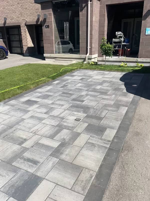 Armour Landscaping & Interlocking Richmond Hill photo 3