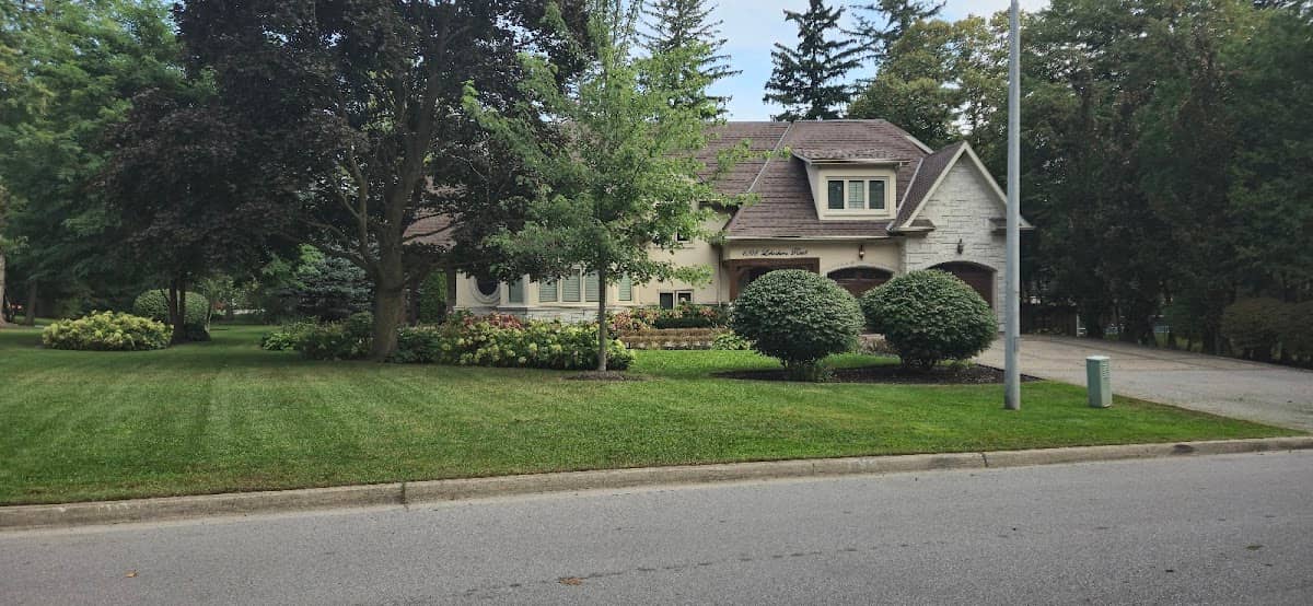 Executive Lawn Service Inc. photo 2