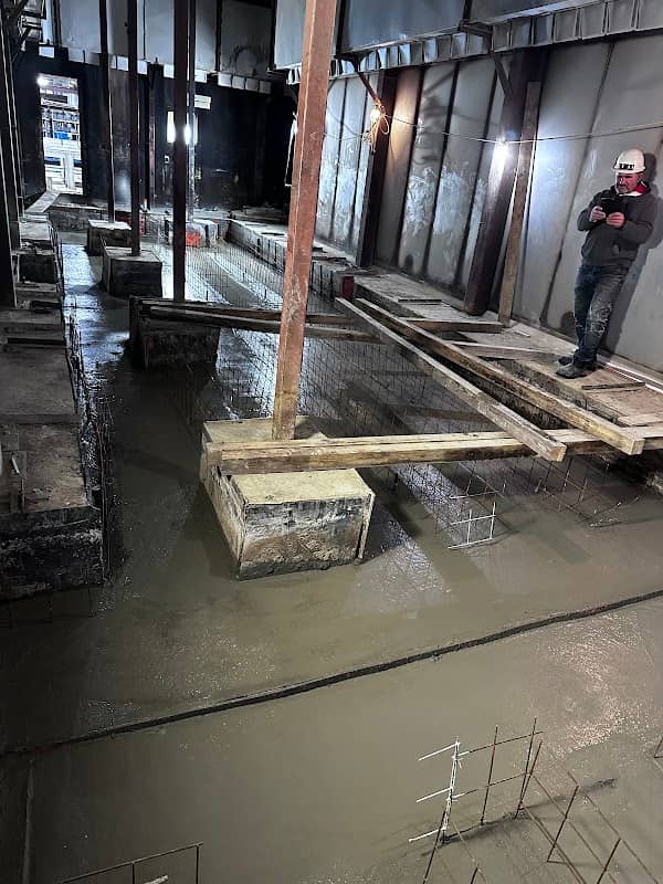 LG Concrete Pumping & Line Pumping photo 4