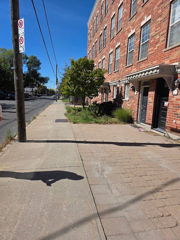 Urban stone groundworks
